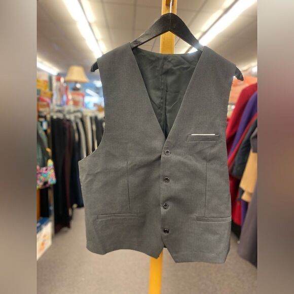 New MYS men's Large  3 piece slim fit Dark Gray w/ Red Tie - Picture 4 of 6